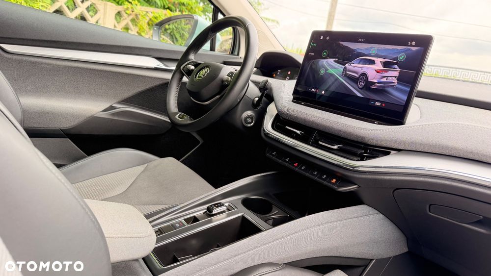 Skoda Enyaq 85x 82kWh Sportline - 10
