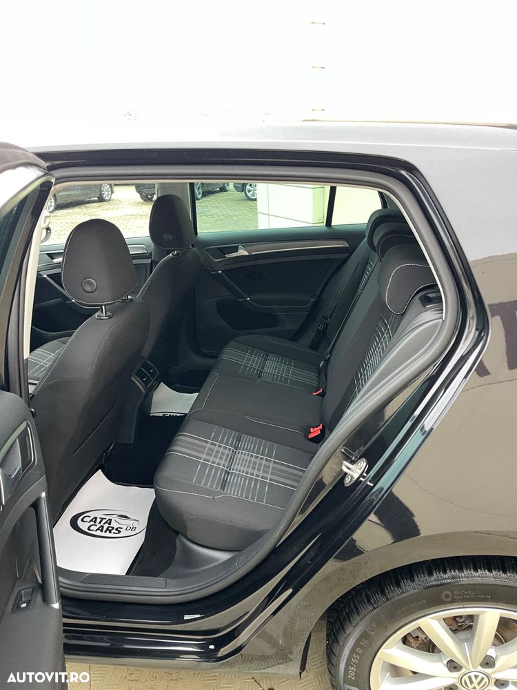 Volkswagen Golf 1.2 TSI BlueMotion Technology Lounge - 28