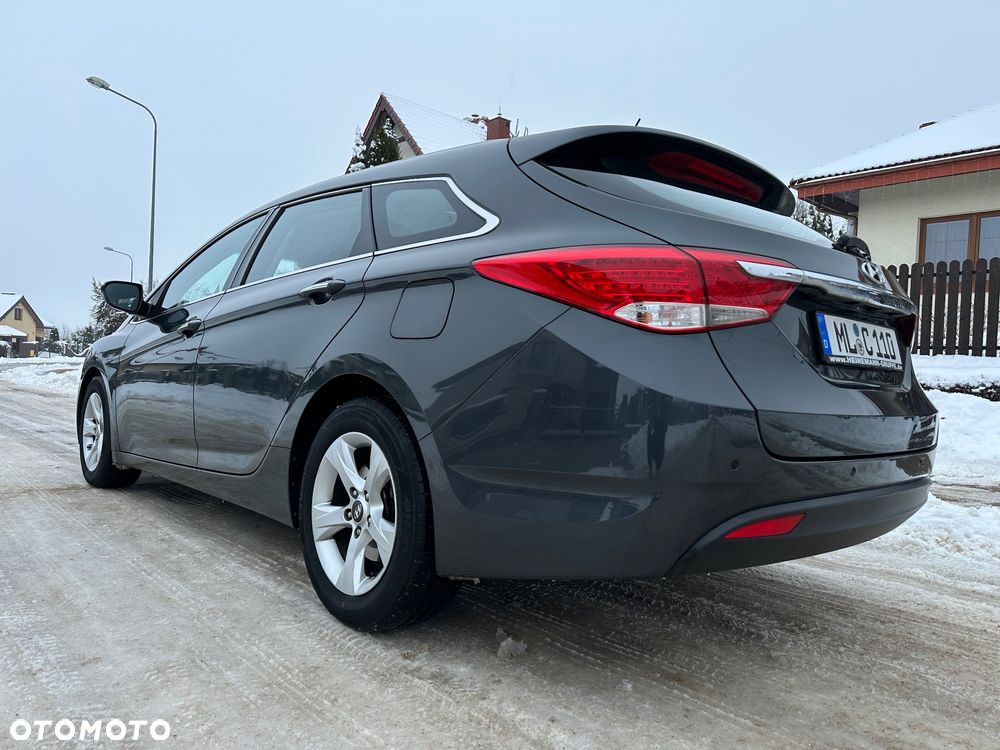 Hyundai i40 1.7 CRDi Comfort + - 7