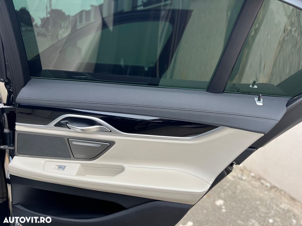 BMW Seria 7 730d - 16