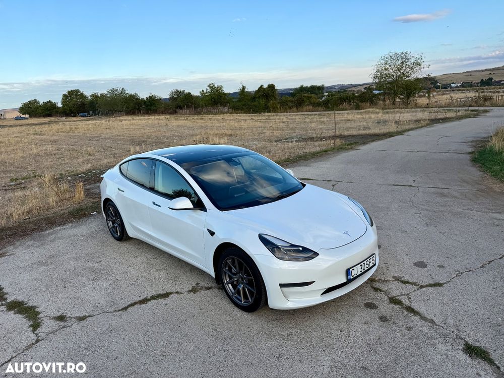 Tesla Model 3 Standard - 12