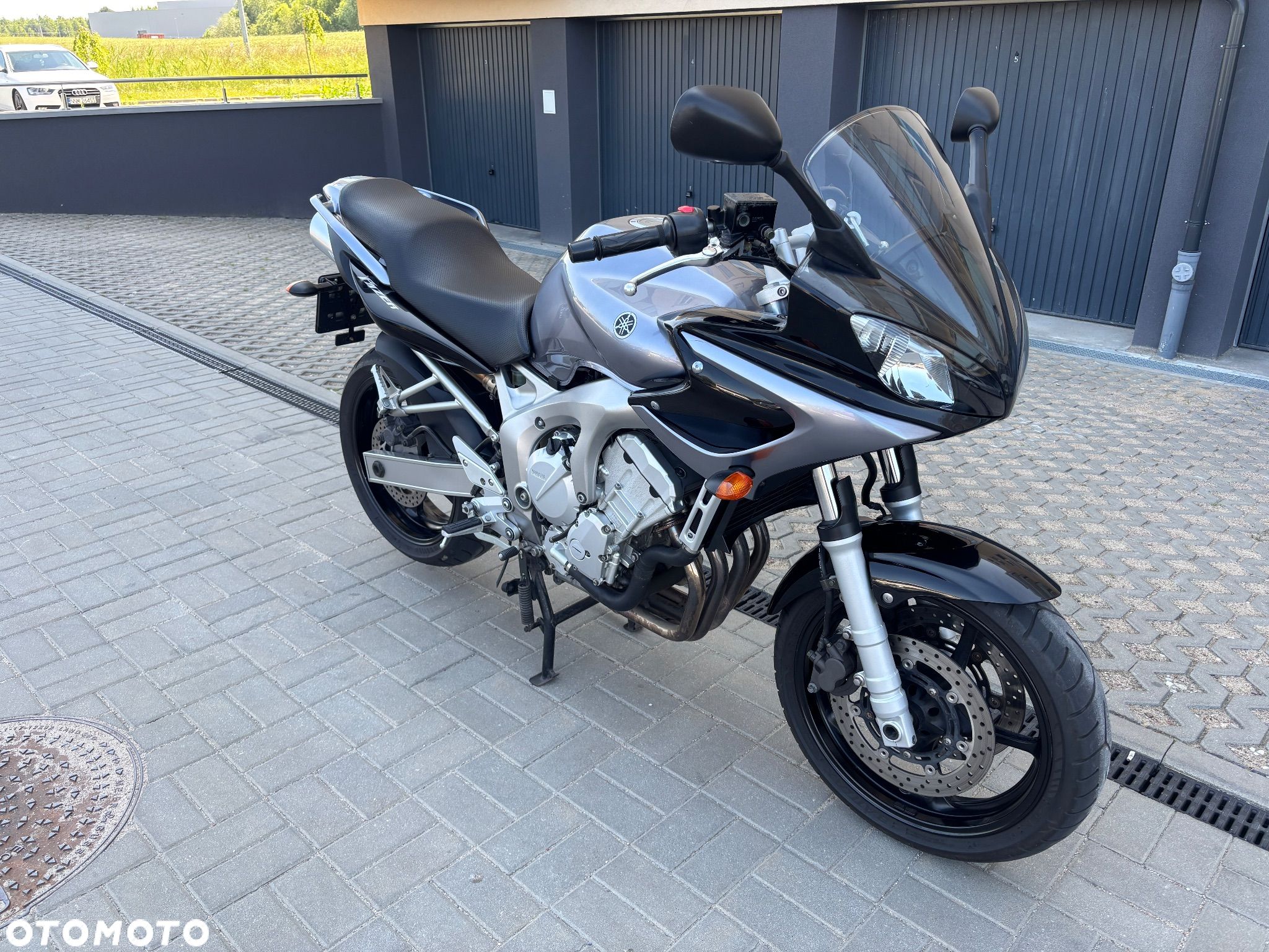 Yamaha FZ6 - 1