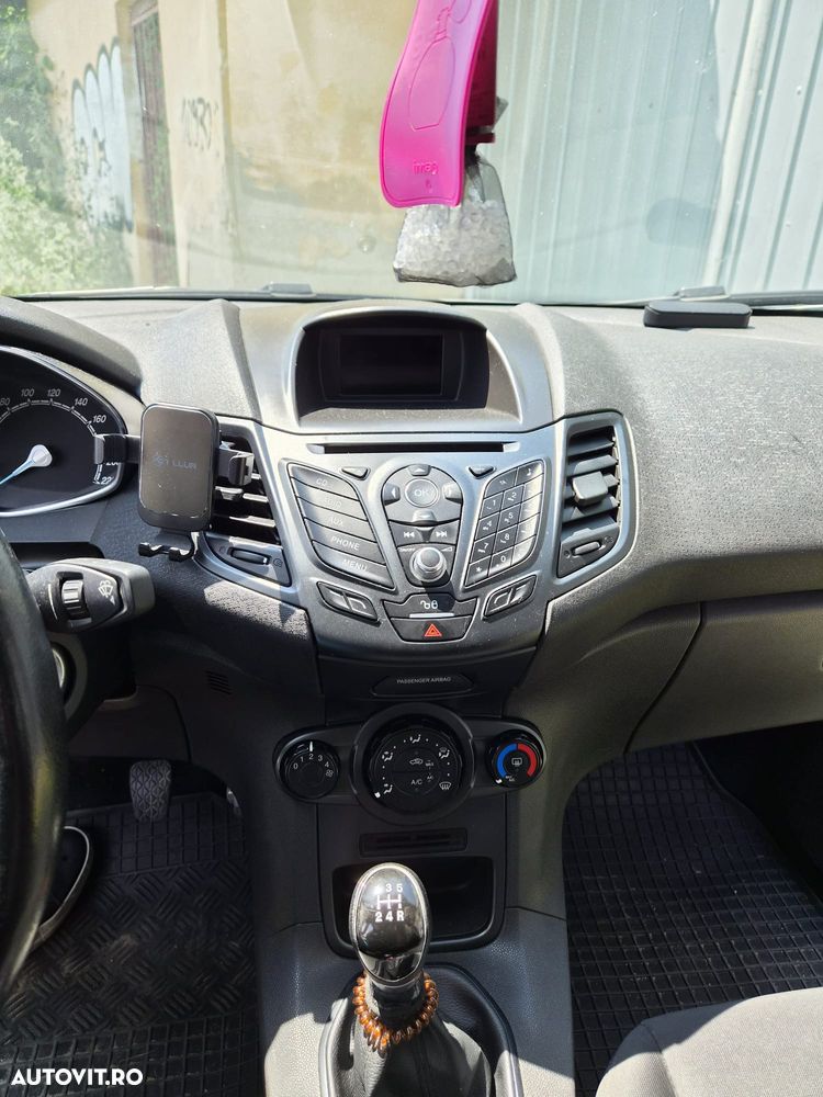 Ford Fiesta 1.5 TDCi Trend - 8