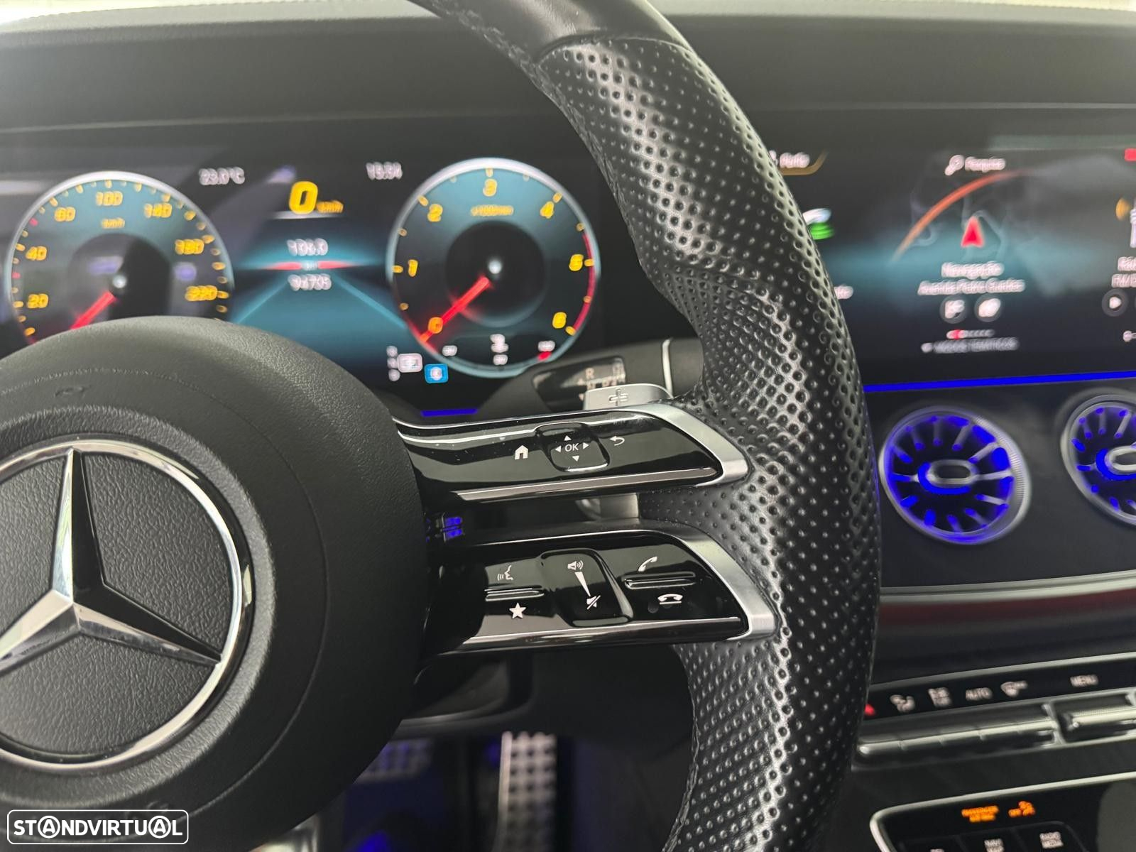 Mercedes-Benz E 220 d AMG Line - 24