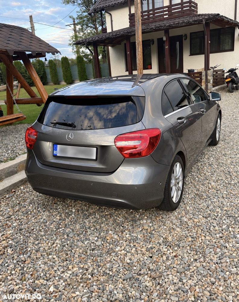 Mercedes-Benz A 180 - 4