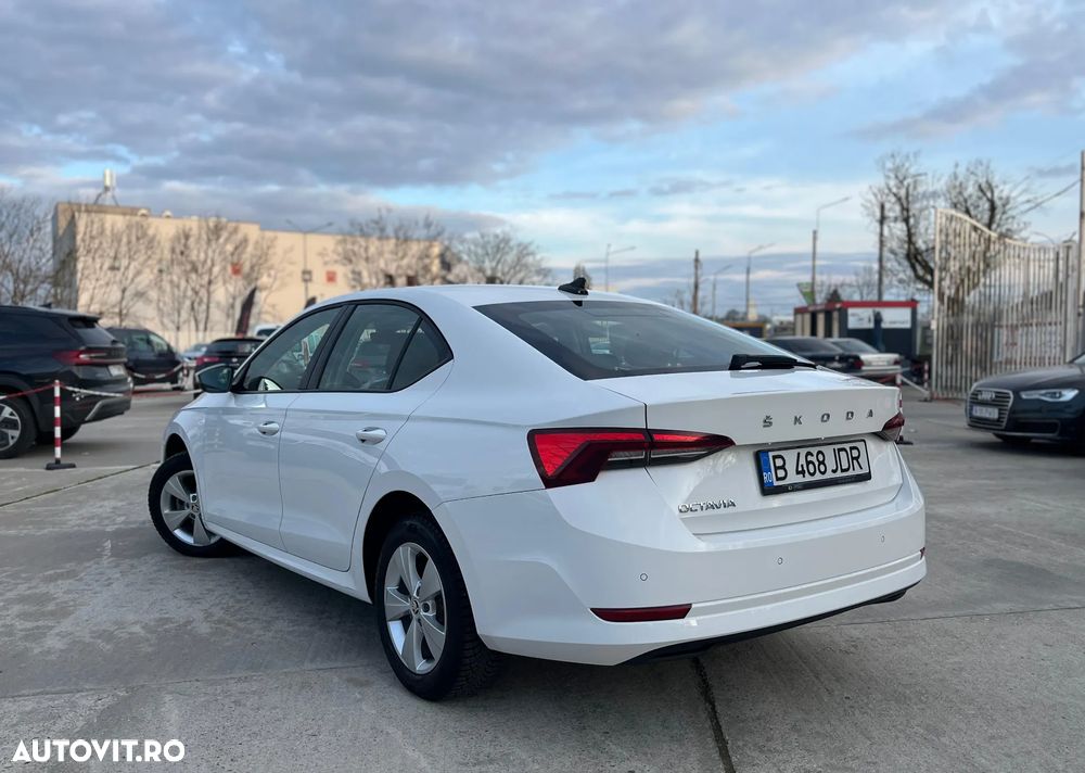 Skoda Octavia - 3