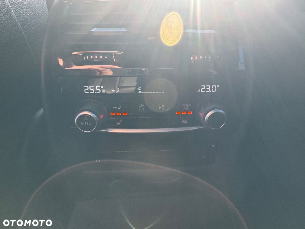 BMW Seria 5 530i xDrive Luxury Line sport - 24