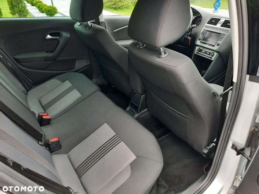Volkswagen Polo 1.2 TSI Blue Motion Technology Allstar - 22