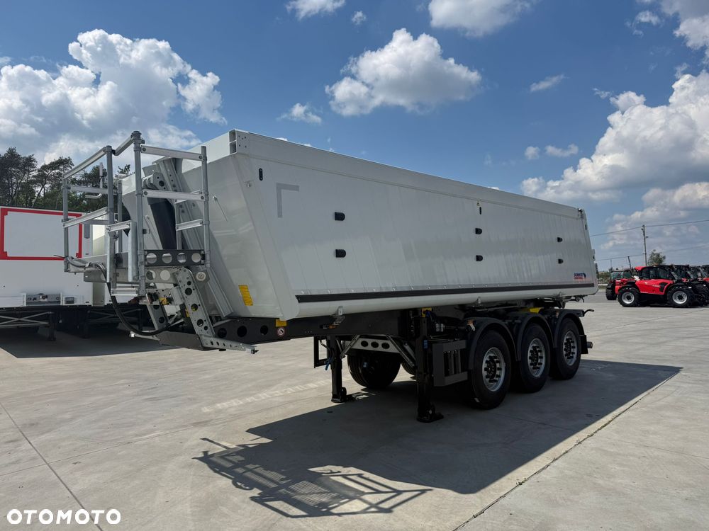 Schmitz Cargobull odbiór w Polsce Nowa wywrotka SKI 24 SL 7.2  2026 rok 27,2m3 - 9