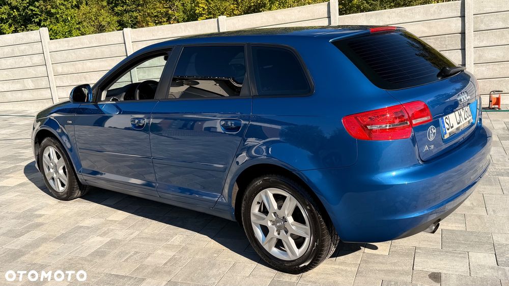 Audi A3 Sportback 1.6 Attraction - 23