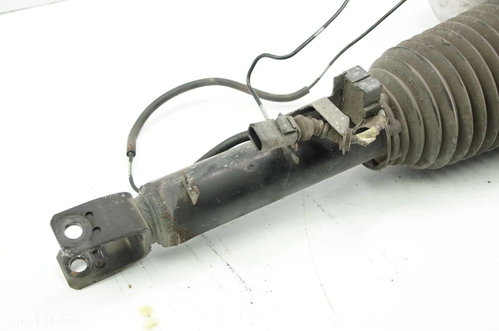 Volkswagen Phaeton 6.0 W12 2003 sedan Amortyzator 3D0616002G  prawy i 3D0616001F lewy tył - 9