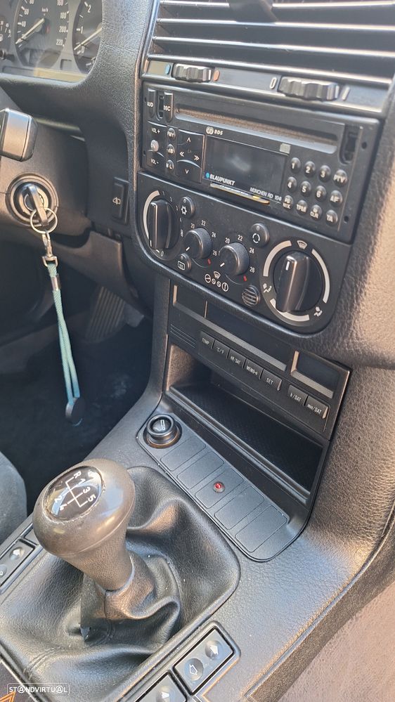 BMW 316 i Touring - 12