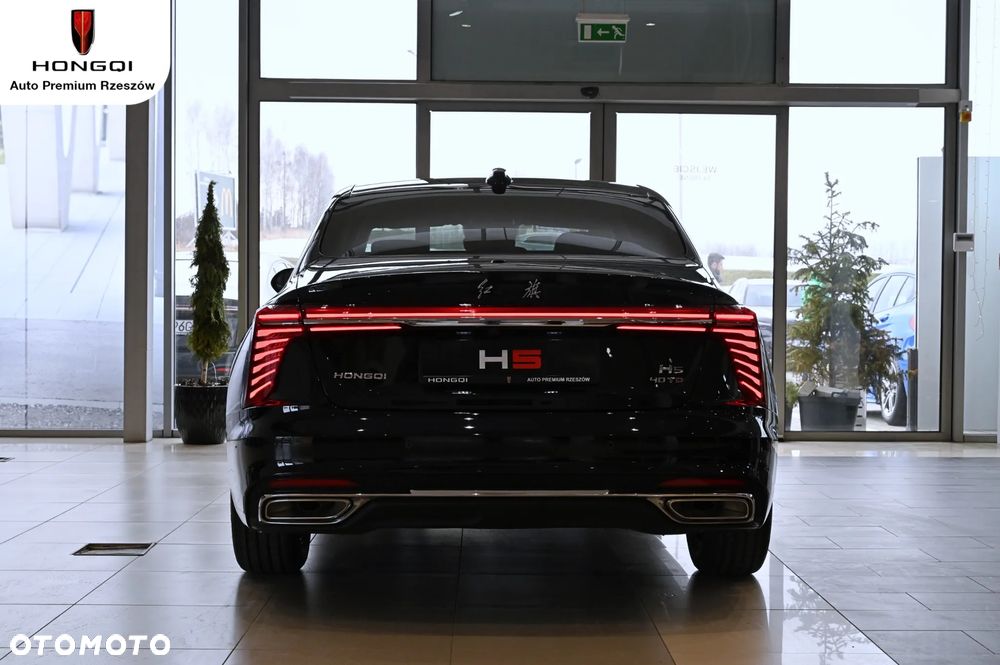 Hongqi H5 2.0T Comfort - 24