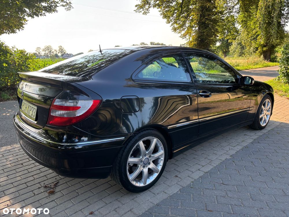 Mercedes-Benz Klasa C 230 Avantgarde Sport Edition - 5