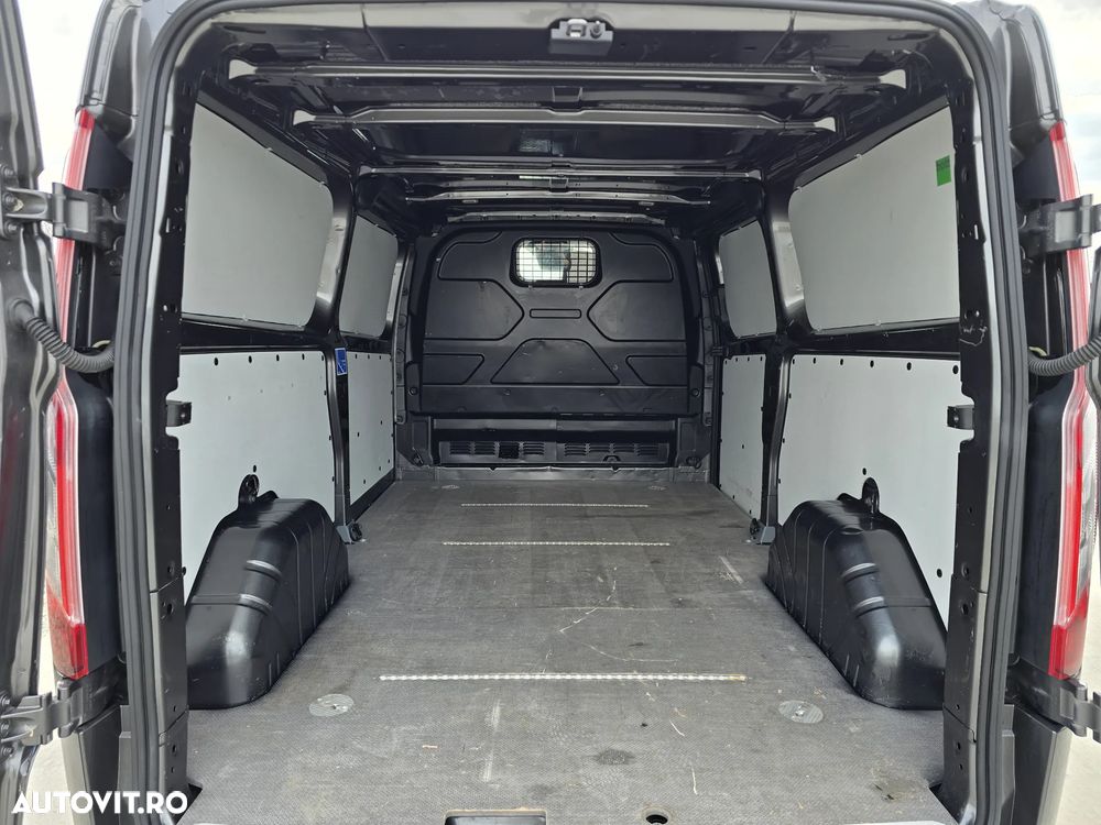 Ford Transit Custom L2H1 PREMIUM EDITION Magnetic Grey - 16