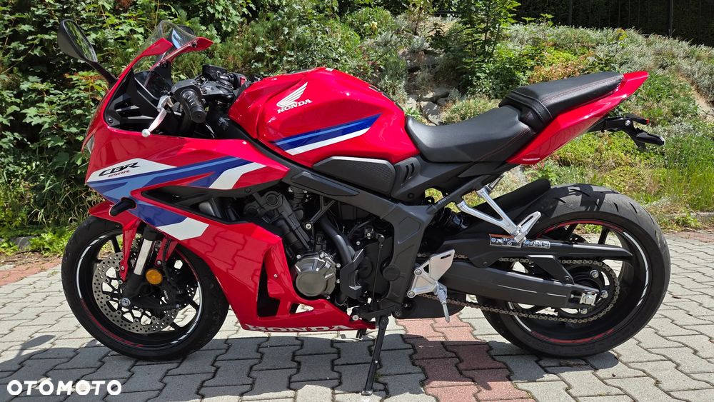 Honda CBR - 7
