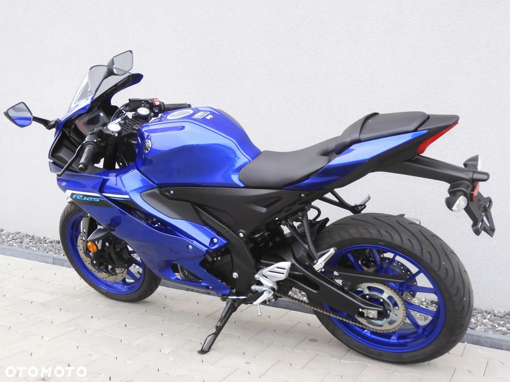 Yamaha YZF - 33