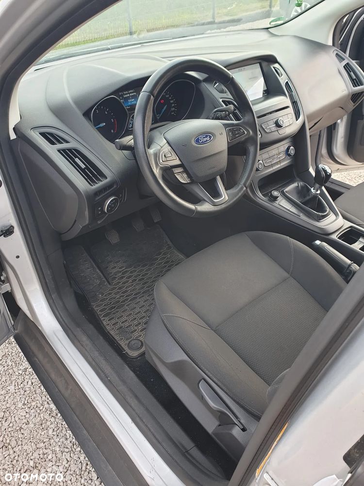 Ford Focus 1.5 TDCi DPF Start-Stopp-System Trend - 11