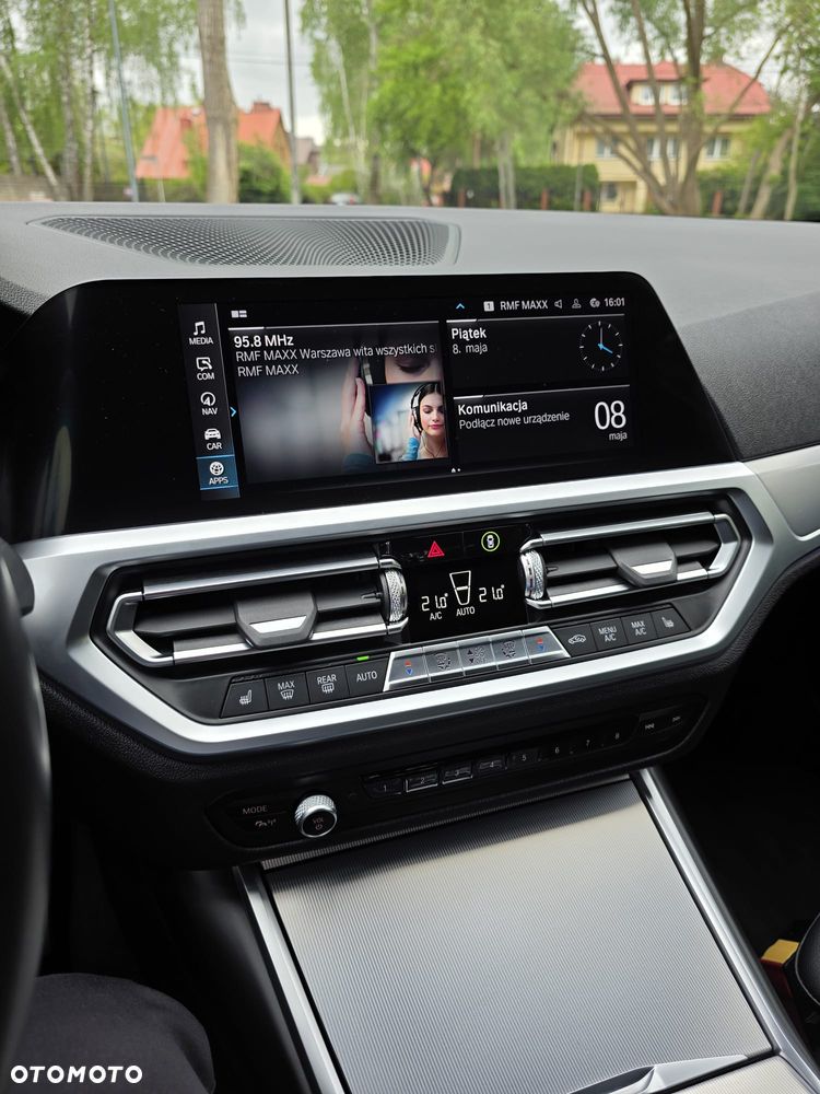 BMW Seria 3 330e M Sport sport - 14