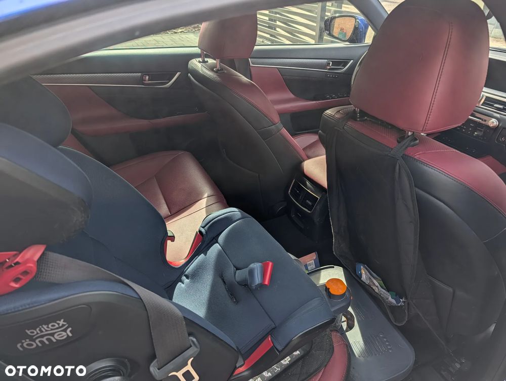 Lexus GS 200t / 300 F Sport - 16