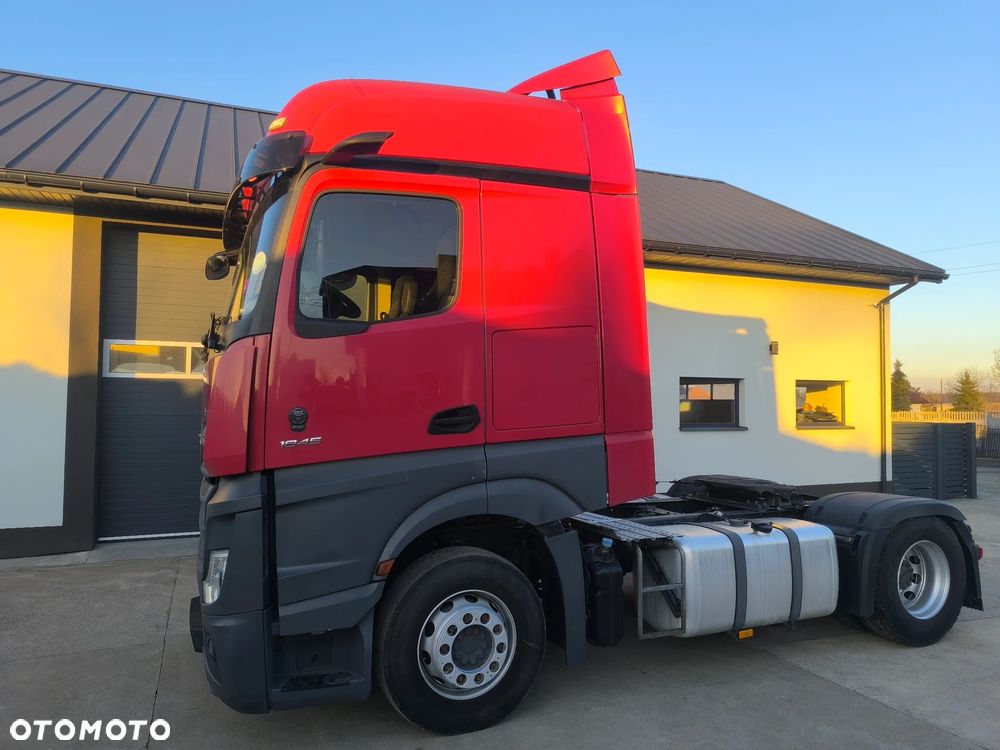 Mercedes-Benz ACTROS - 5