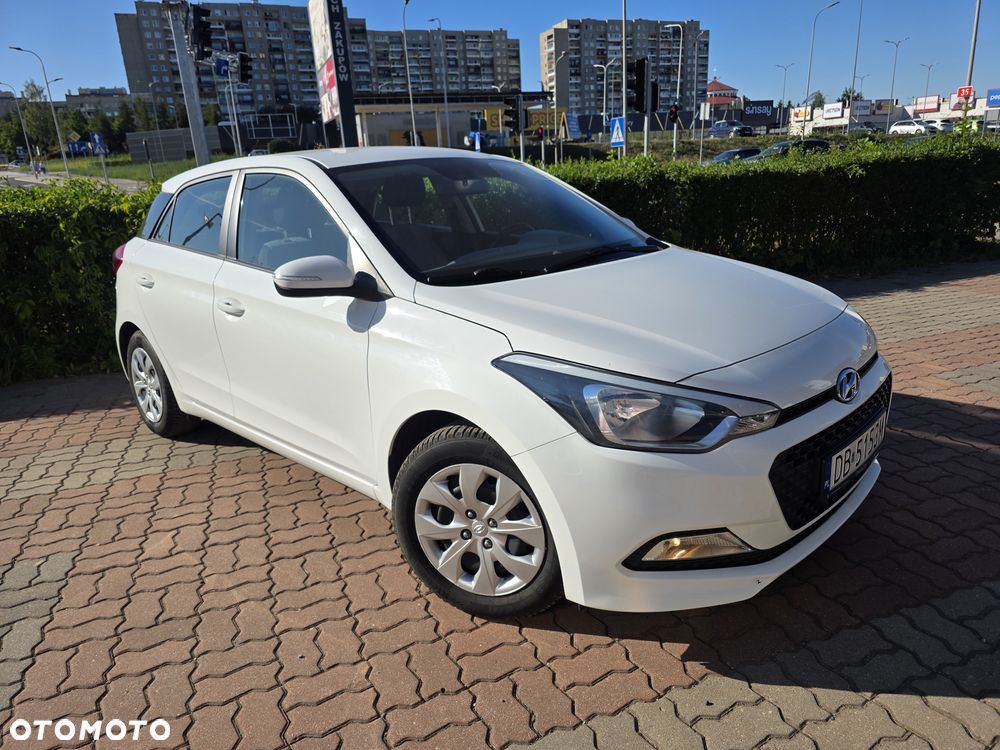 Hyundai i20 1.2 YES Gold - 11