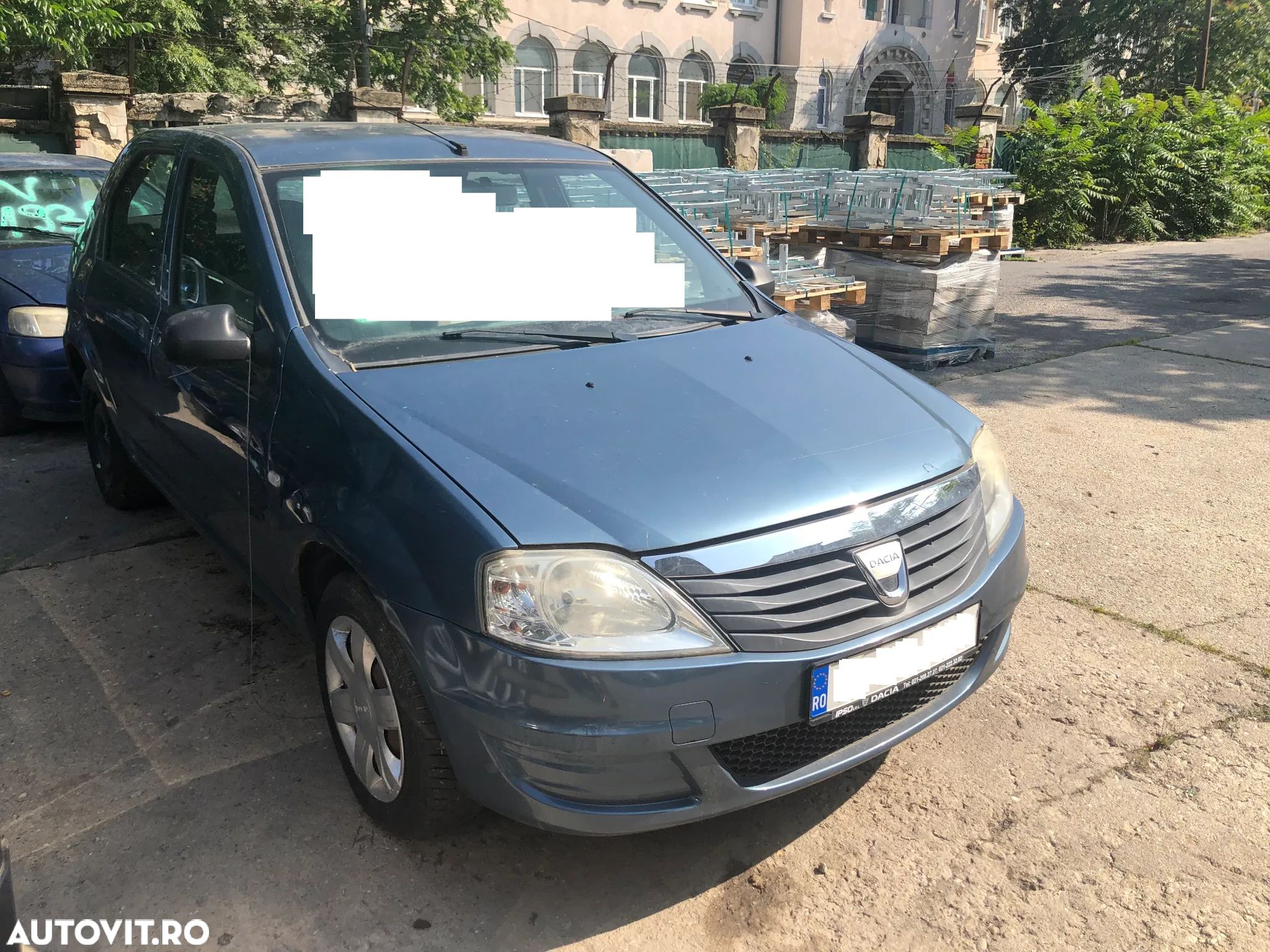 Dezmembrez Dacia Logan PH2 facelift 2011 1.4 benzina - 1