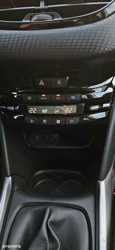 Peugeot 2008 PureTech 82 Allure - 14