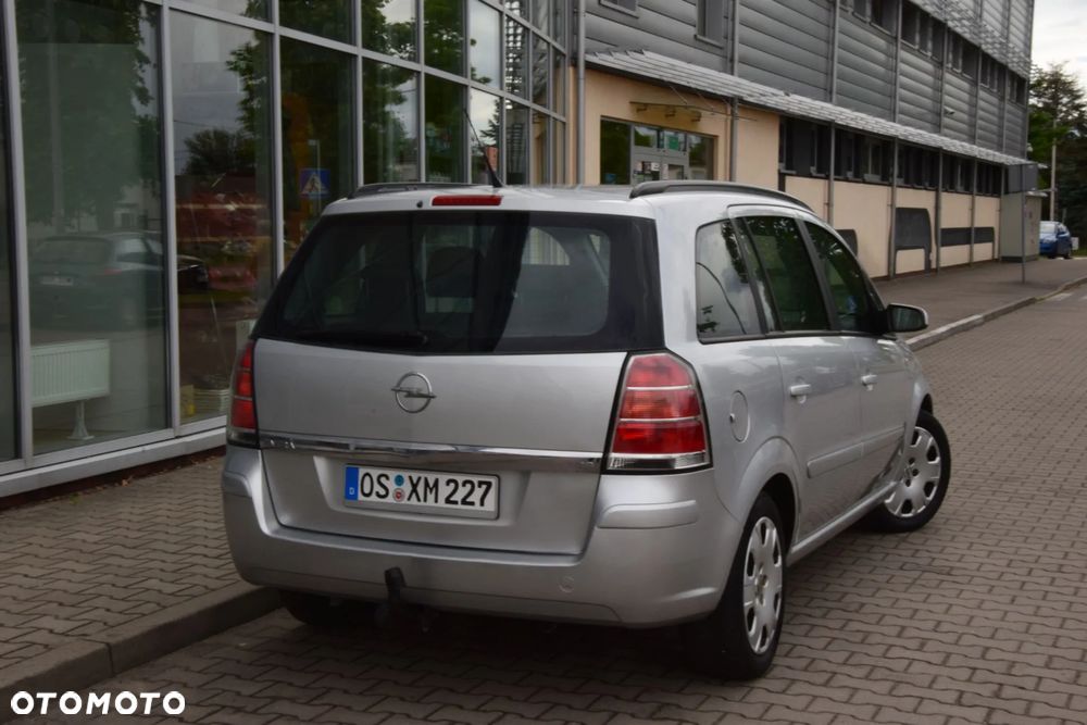 Opel Zafira 1.8 Easytronic Cosmo - 4
