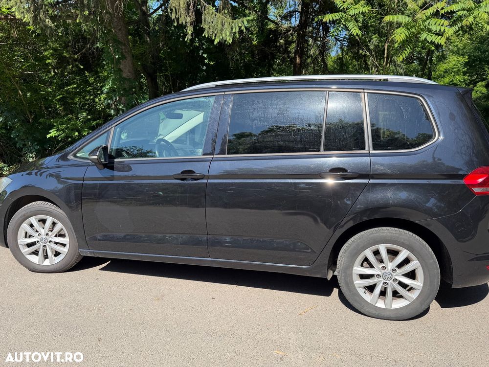 Volkswagen Touran - 3