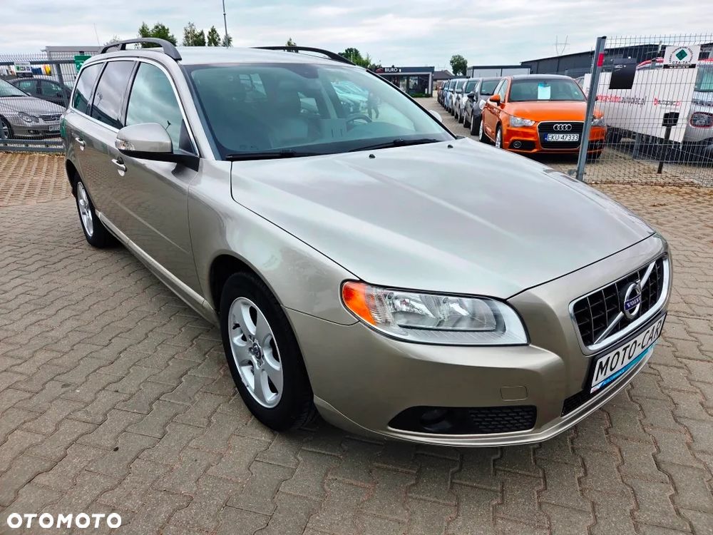Volvo V70 2.0D Momentum - 26