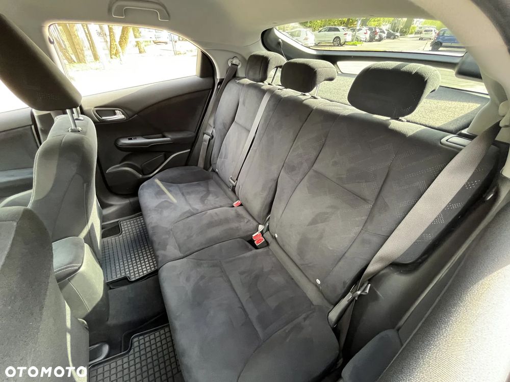 Honda Civic 1.4 Comfort - 9