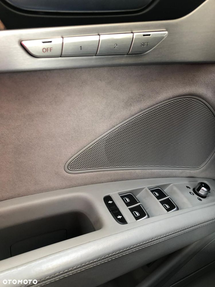 Audi A8 3.0 TDI L Quattro - 12