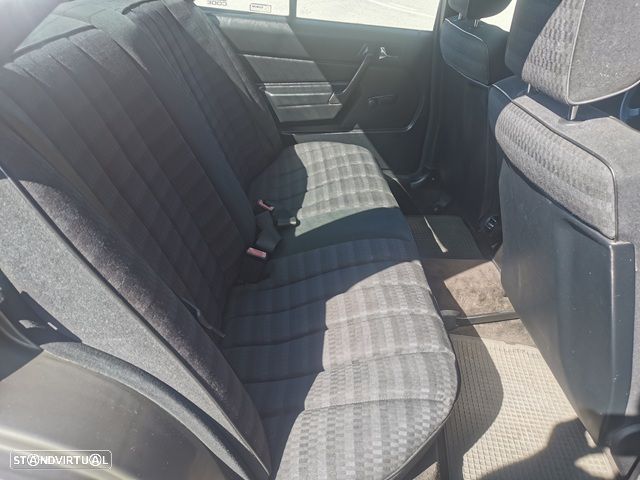 Mercedes-Benz A 190 - 20