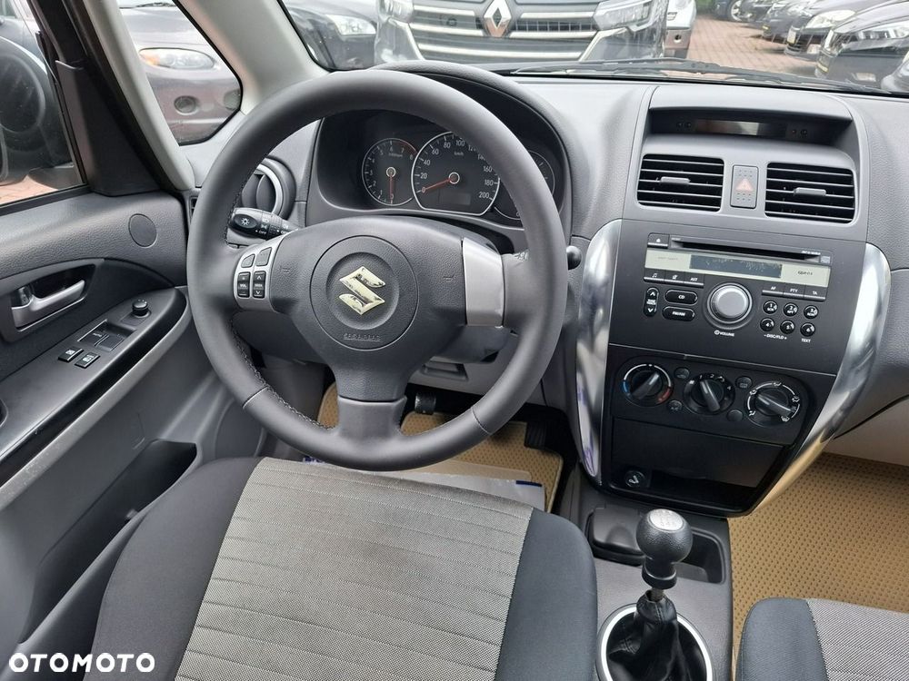 Suzuki SX4 1.6 GS / Premium 4WD - 16