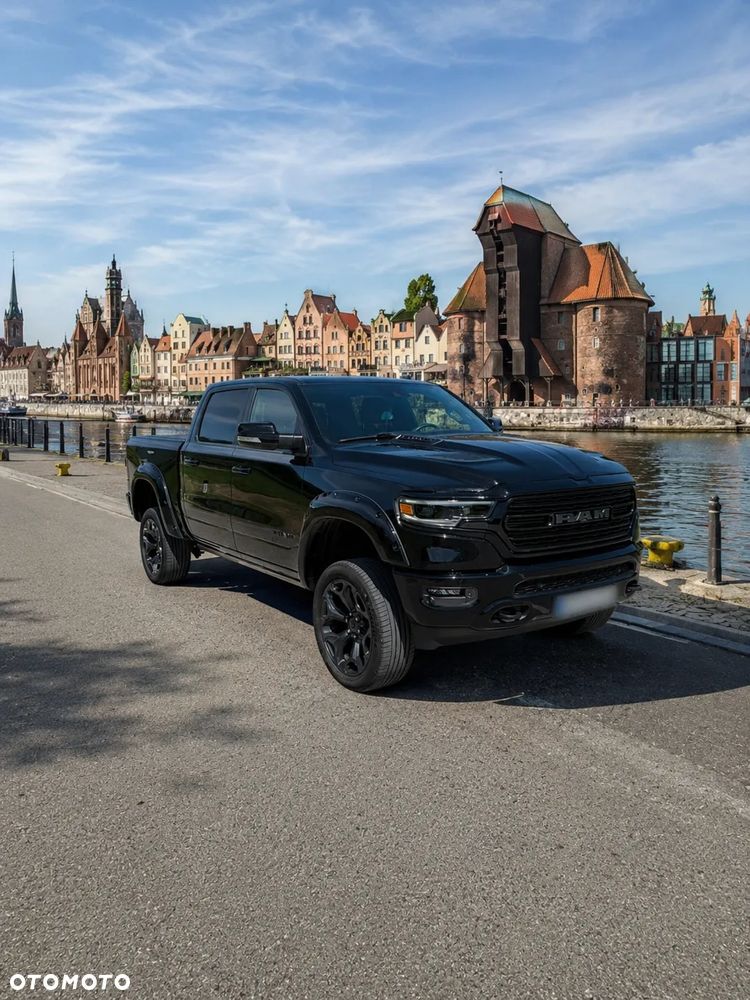 RAM 1500 5.7 Crew Cab Shortbed Limited Black - 4