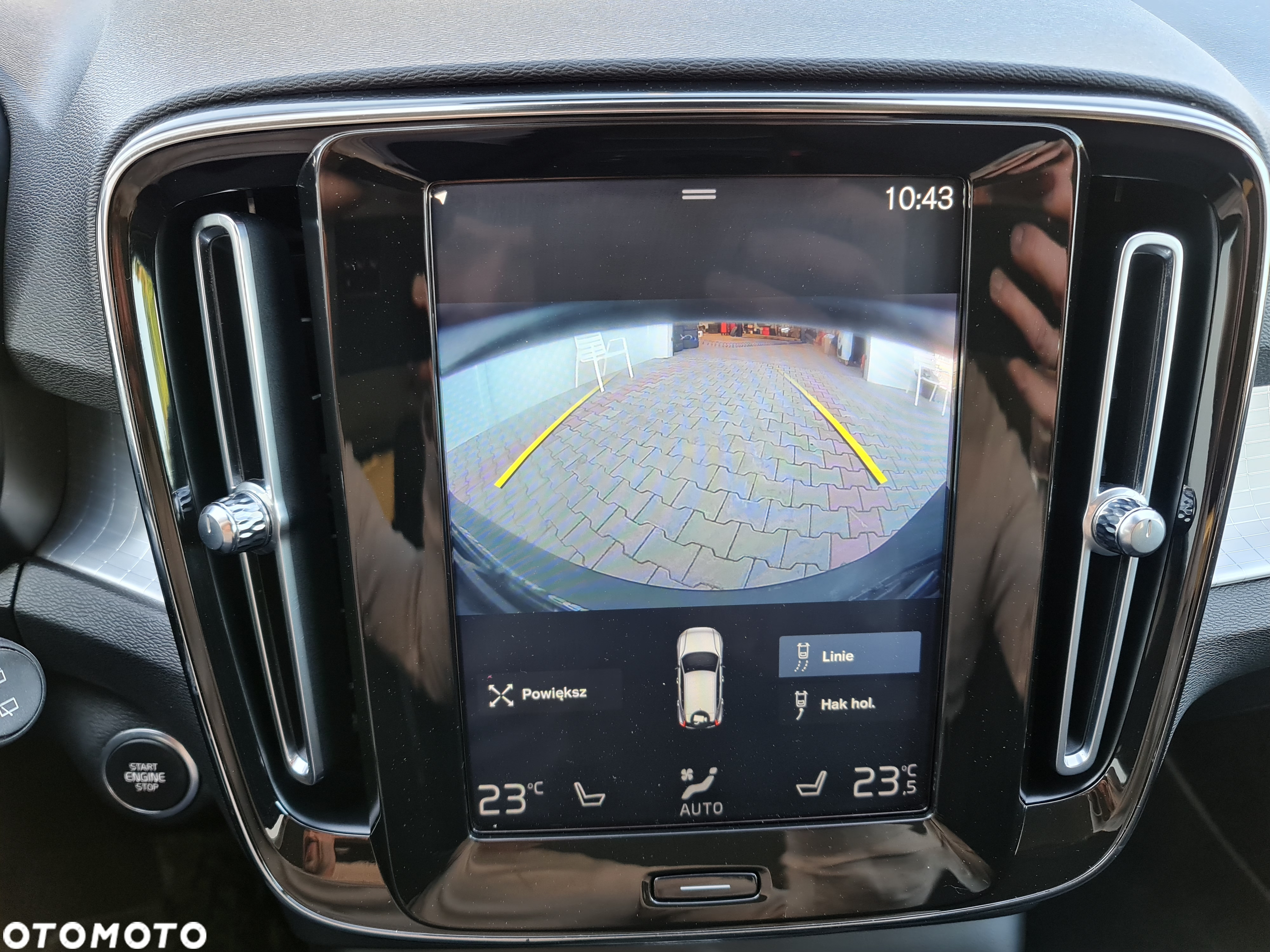 Volvo XC 40 D3 AWD Geartronic Momentum Pro - 24