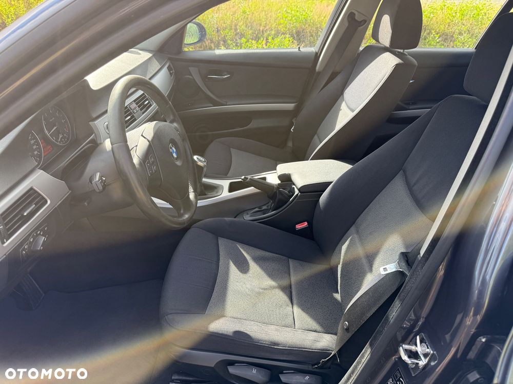 BMW Seria 3 - 8