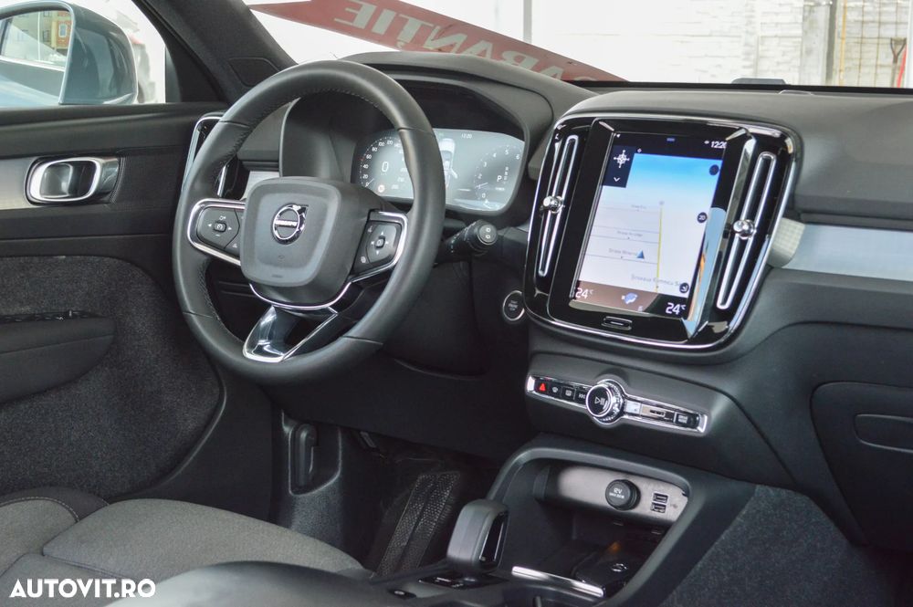 Volvo XC 40 Recharge T4 Twin Engine AT7 Inscription Expression - 4