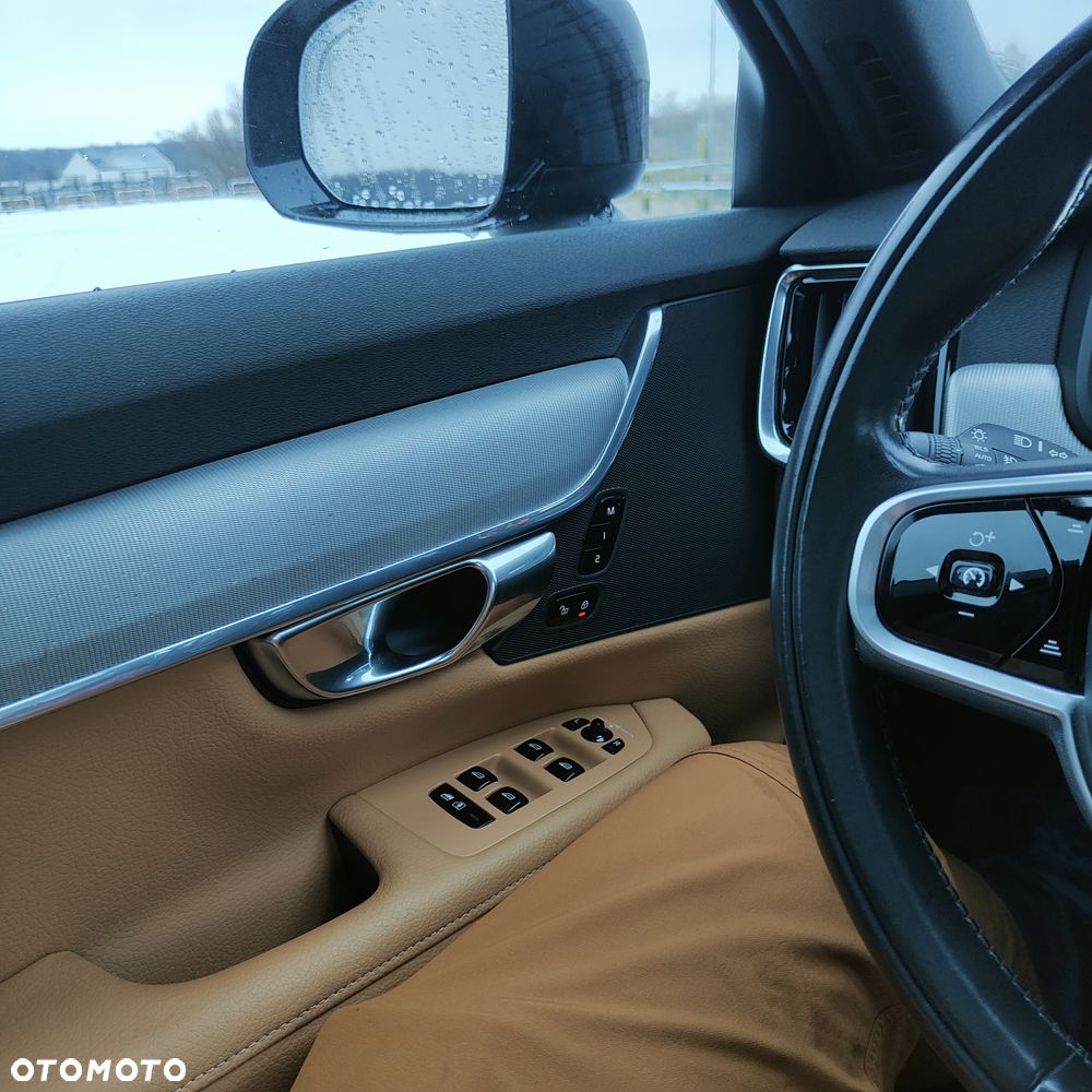Volvo V90 Cross Country T6 AWD - 30