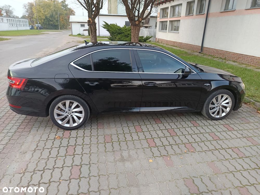 Skoda Superb 2.0 TSI L&K DSG - 29