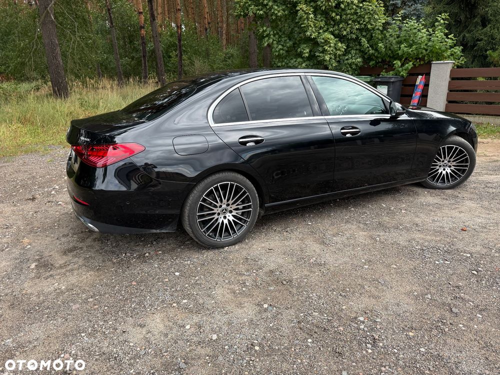 Mercedes-Benz Klasa C 300 mHEV 4-Matic Avantgarde - 3