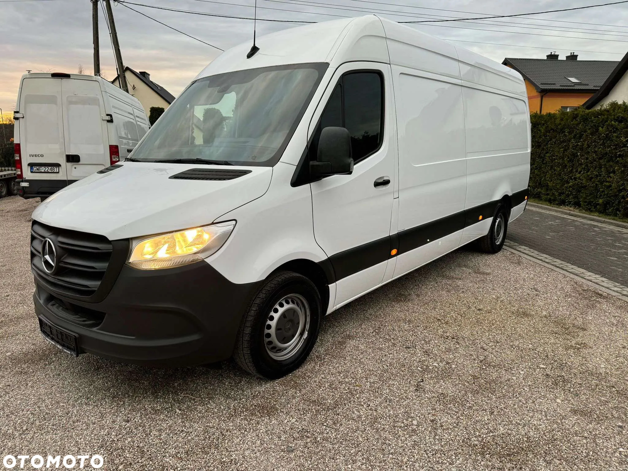 Mercedes-Benz Sprinter - 2