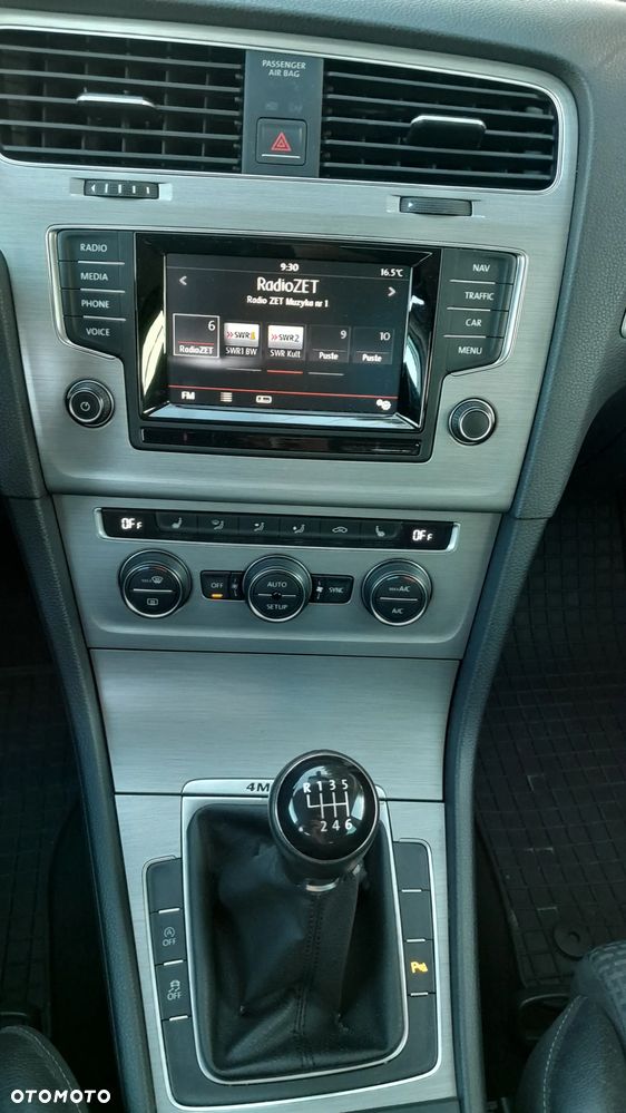 Volkswagen Golf Variant - 11