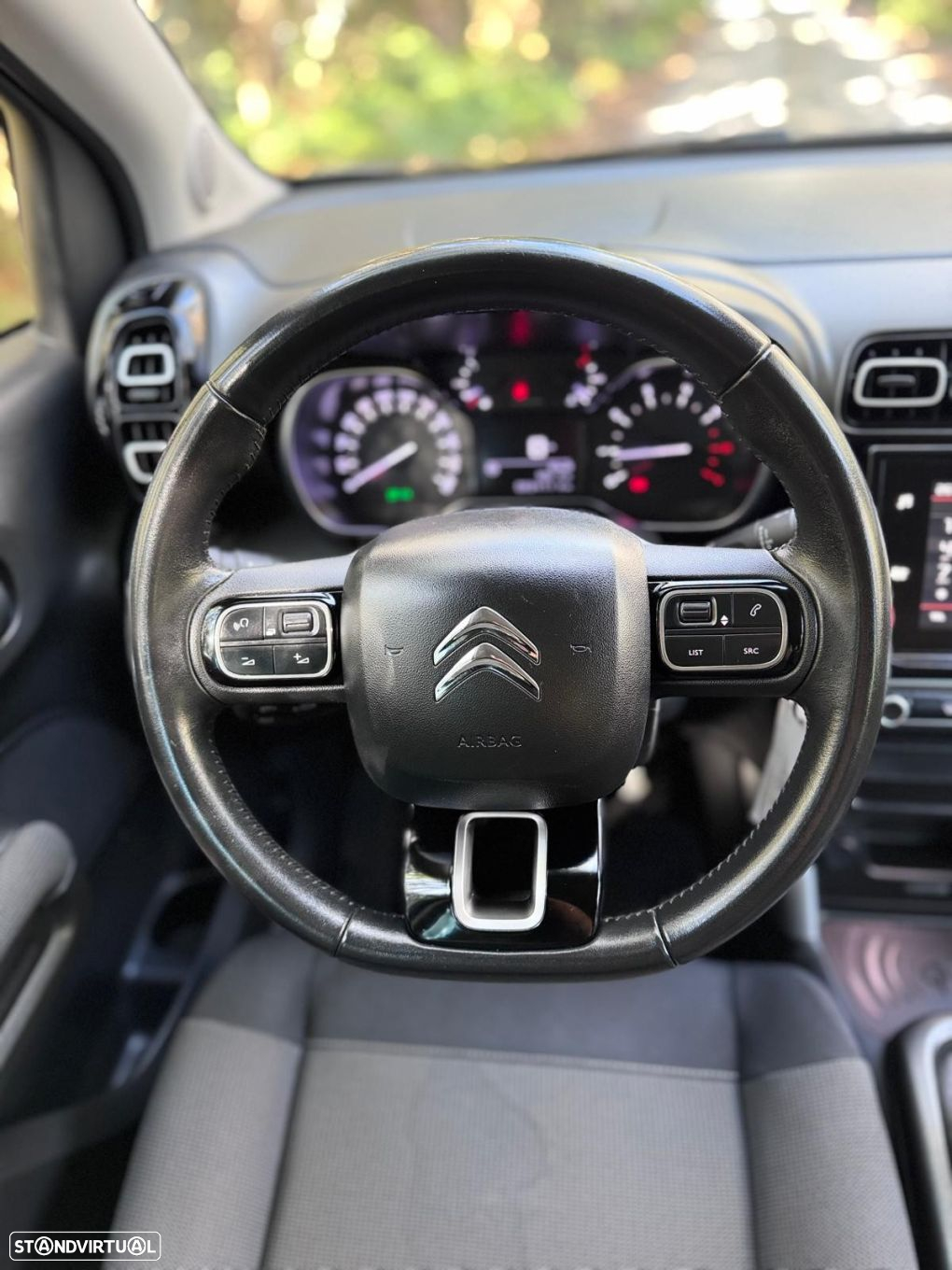 Citroën C3 Aircross 1.2 PureTech Shine - 15