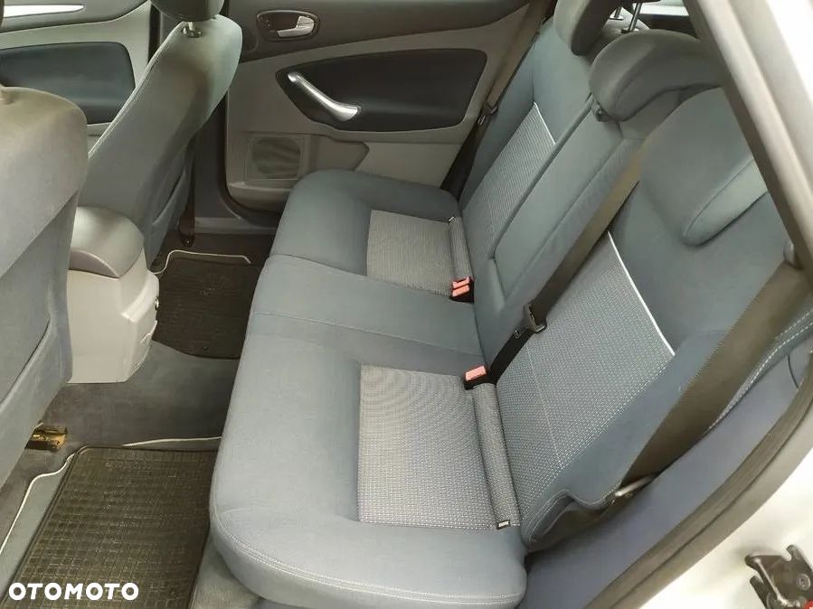 Ford Mondeo 2.2 TDCi Black Magic - 5