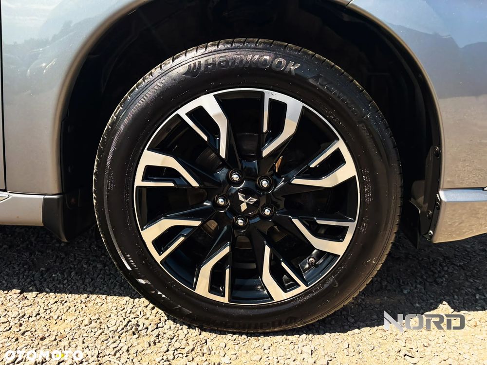 Mitsubishi Outlander 2.0 4WD Plus - 11