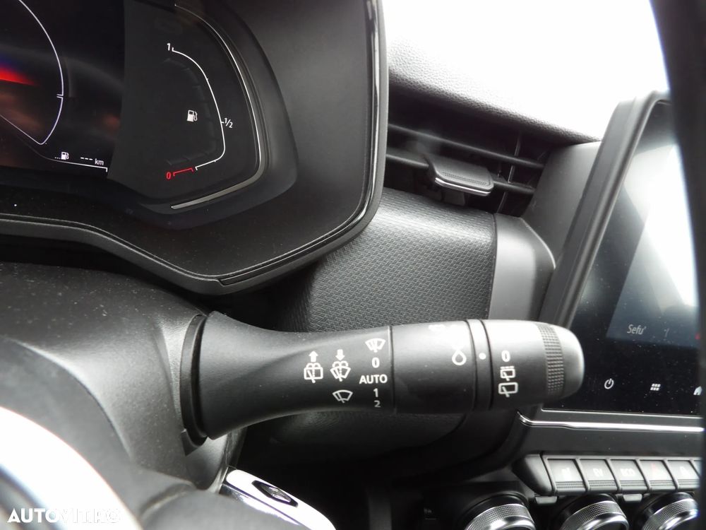 Renault Clio - 17