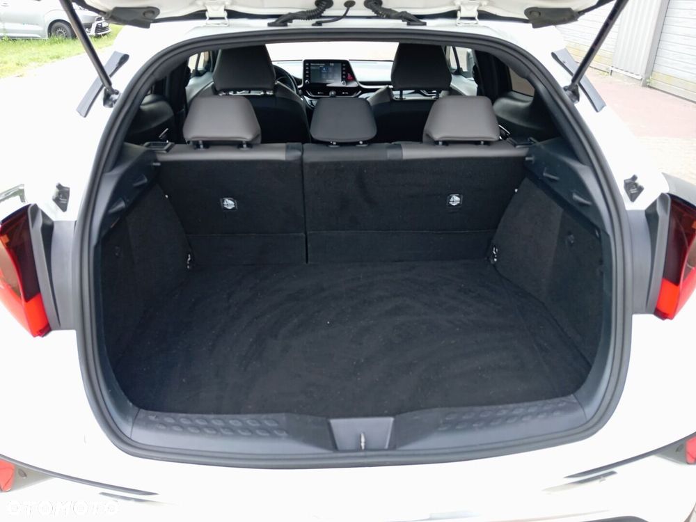 Toyota C-HR 2.0 Hybrid Executive - 21