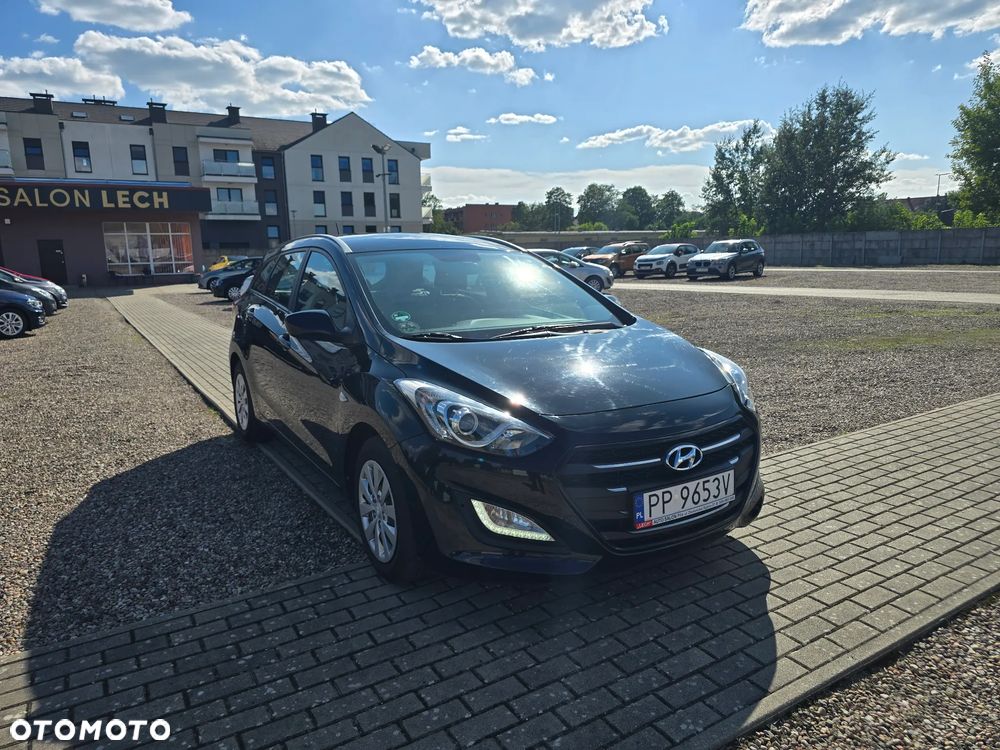 Hyundai i30 blue 1.4 Classic - 3